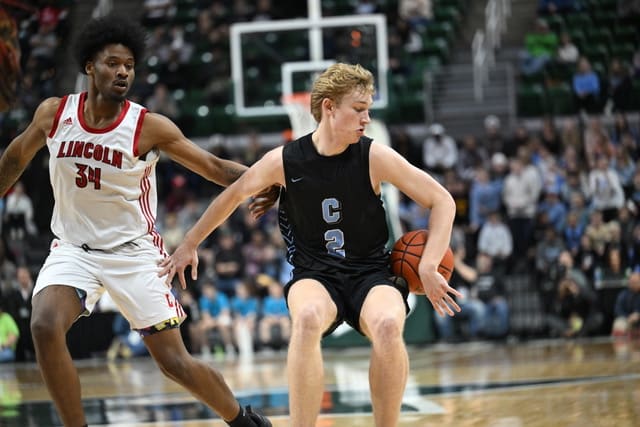 South Christian vs Warren Lincoln in the MHSAA Division 2 championship -- Scott Hasse6